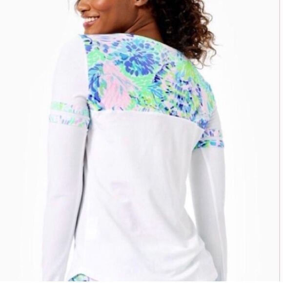 Lilly Pulitzer Amara, long sleeve pullover. - Picture 6 of 6